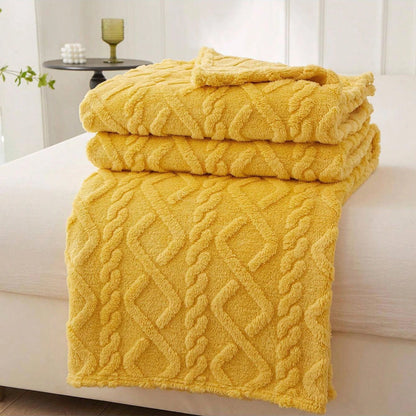 Coral Fleece Blanket, Soft Bed Throw, Lightweight Warm Bedding Cover for All Seasons