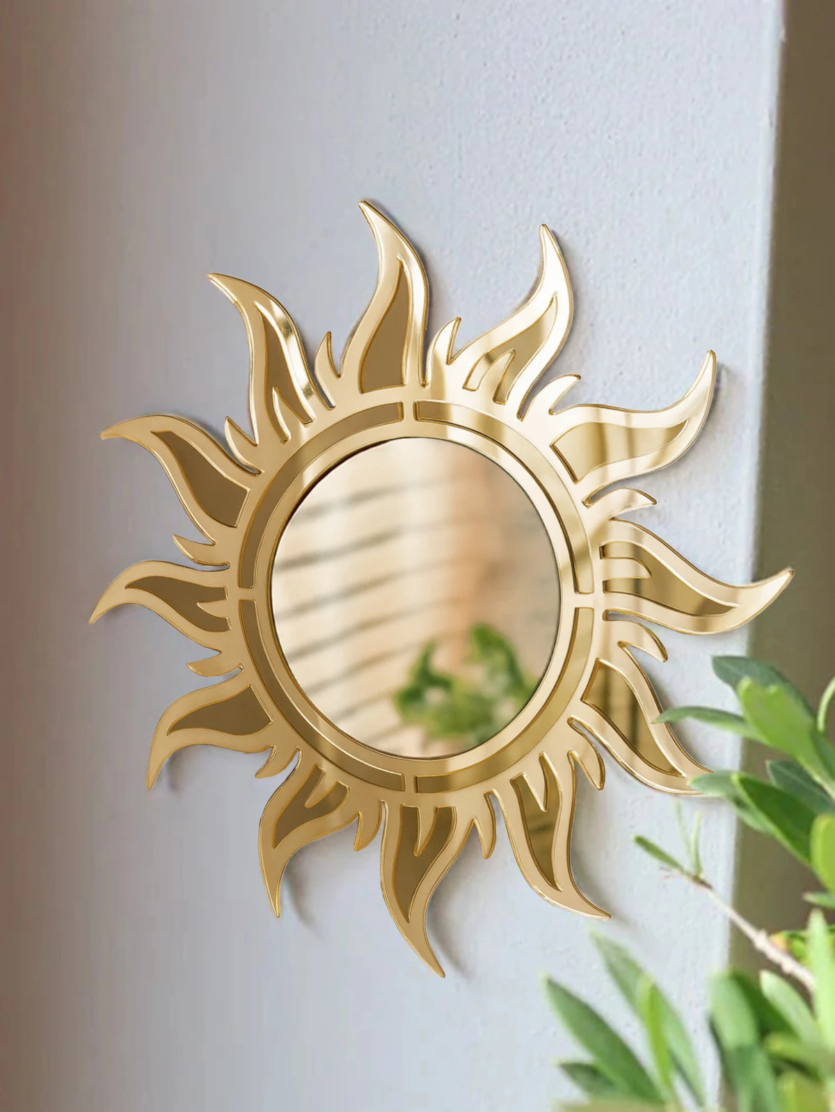 Sun Shape Wall Mirror, Sunburst Mirror, Gold Accent Decor for Entryway and Hallway